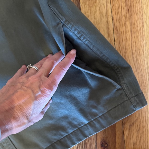 Hollister Men's Green Jacket size large. Chore Coat - Picture 7 of 13